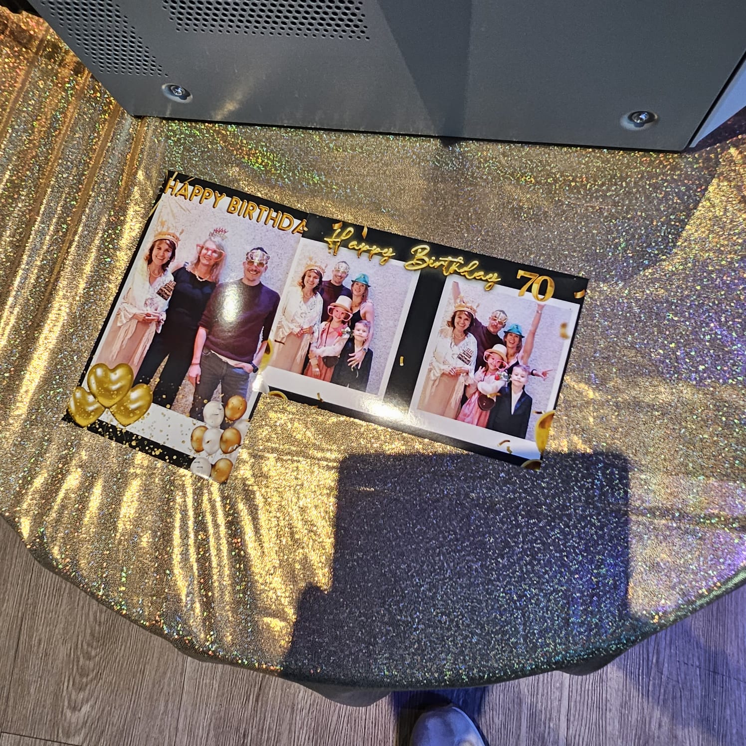 Sofortdruck Golden Magic Mirror – persönliches Gastgeschenk